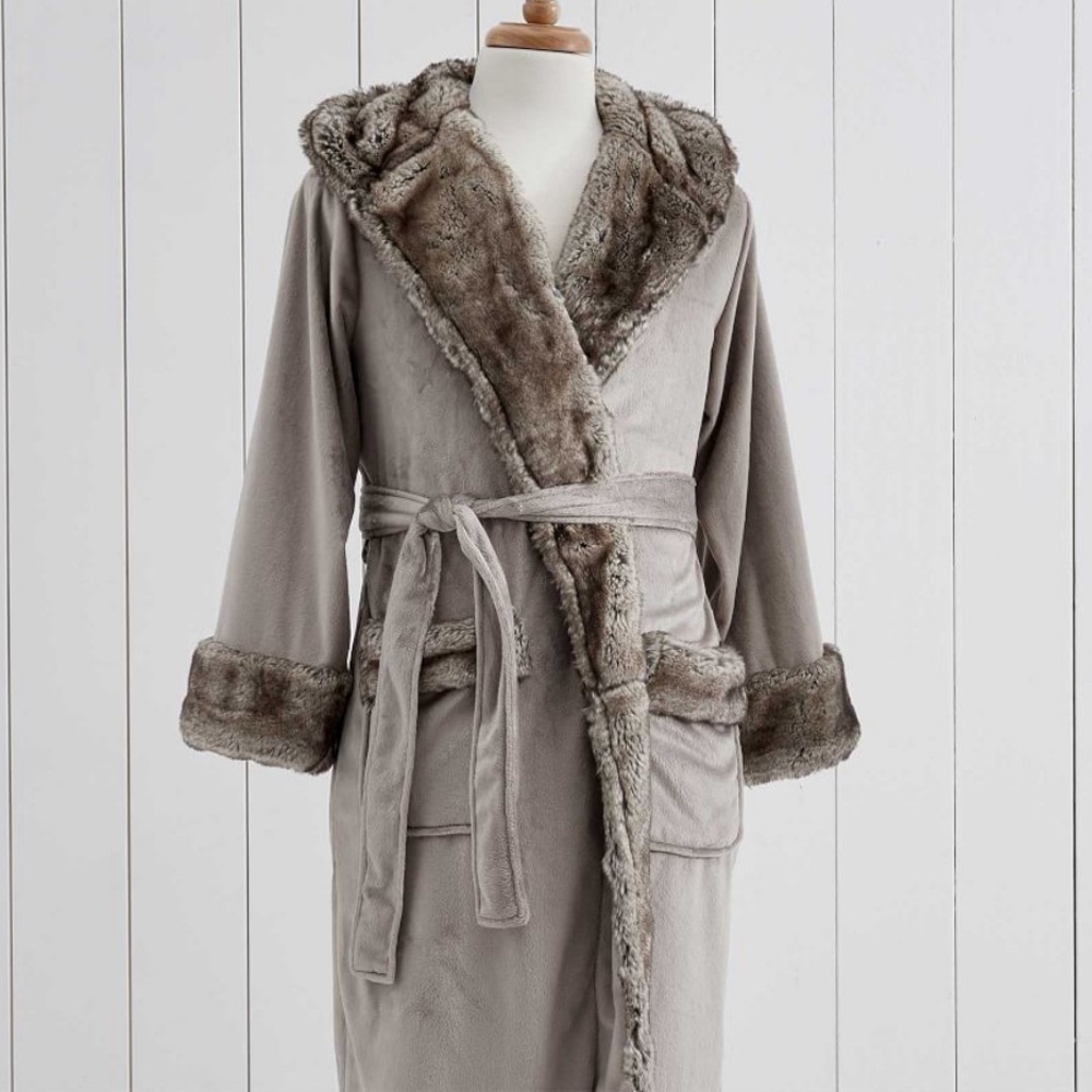 NWOT Pottery Barn Faux fur Robe